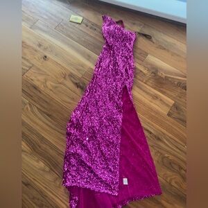 Sherri Hill ICONIC✨ size 0 great condition Fuchsia Sequin Dress